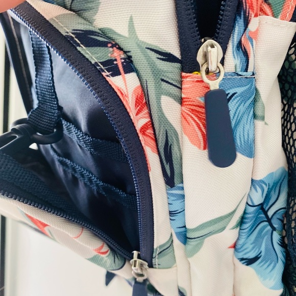 Pottery Barn Teen Roxy Sun Soaked Floral Backpack Large 17"H #9903G - Picture 4 of 14